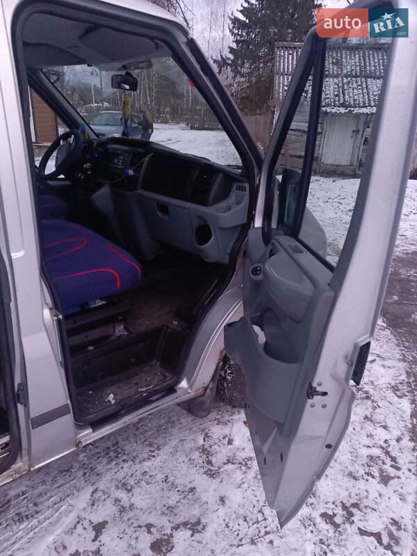 Микроавтобус Ford Transit 2010 в Рокитном