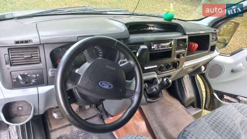 Мікроавтобус Ford Transit 2006 в Ватутіному