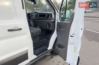 Грузовой фургон Ford Transit 2021 в Ирпене