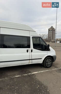 Грузовой фургон Ford Transit 2011 в 