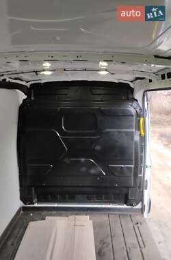 Грузовой фургон Ford Transit 2016 в 