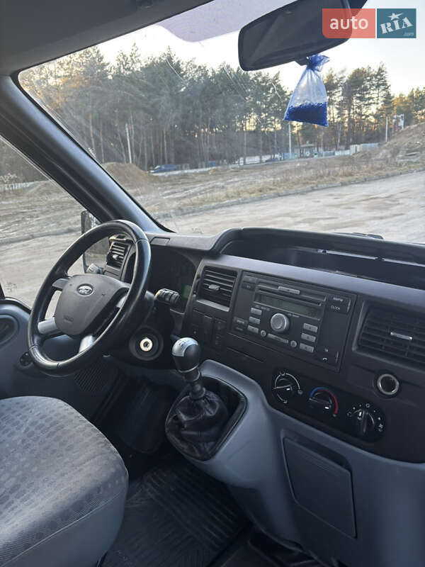 Грузопассажирский фургон Ford Transit 2013 в Новояворовске фото 10 Грузопассажирский фургон Ford Transit 2013 в Новояворовске