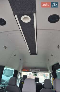 Мікроавтобус Ford Transit 2016 в 