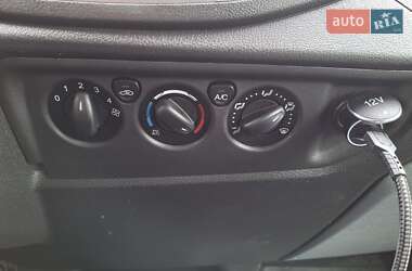 Мікроавтобус Ford Transit 2016 в 