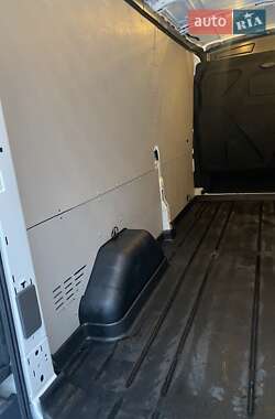 Грузовой фургон Ford Transit 2020 в 