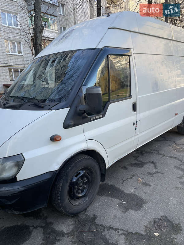 Грузовой фургон Ford Transit 2002 в Львове