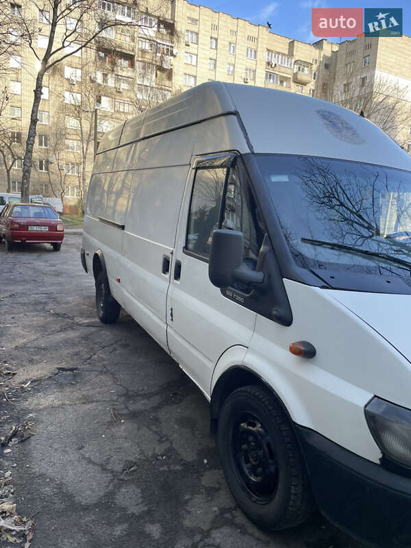 Грузовой фургон Ford Transit 2002 в Львове