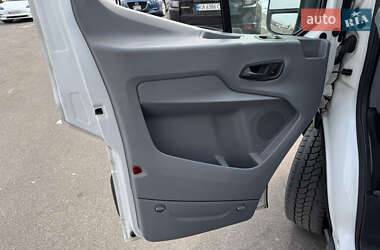 Грузопассажирский фургон Ford Transit 2015 в 