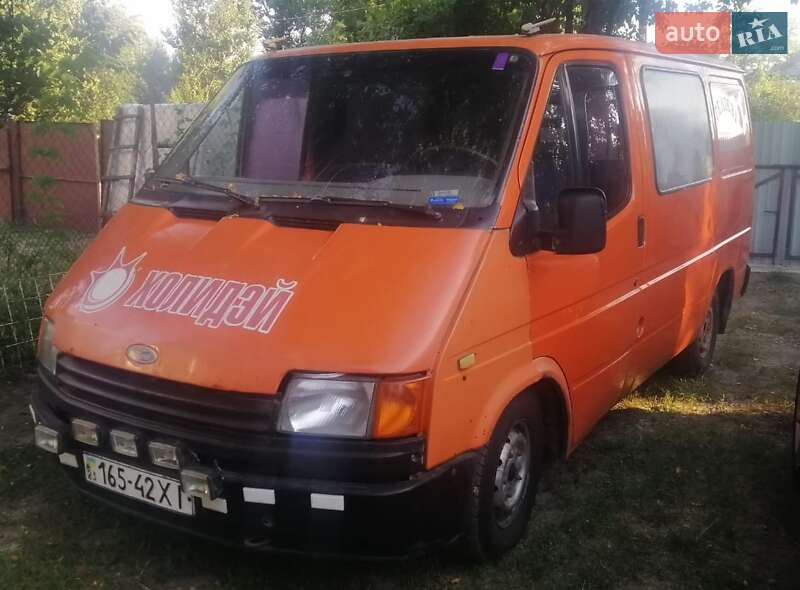 Другие автобусы Ford Transit 1987 в Василькове