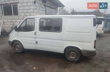 Вантажопасажирський фургон Ford Transit 1999 в 