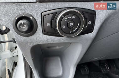 Грузовой фургон Ford Transit 2018 в 