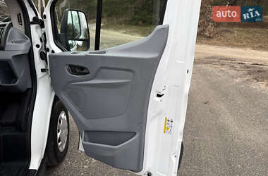 Грузовой фургон Ford Transit 2018 в 