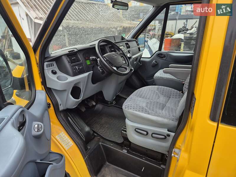 Эвакуатор Ford Transit 2011 в Виннице