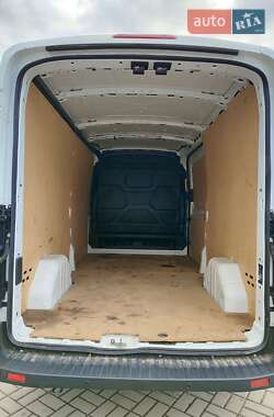 Грузовой фургон Ford Transit 2019 в 