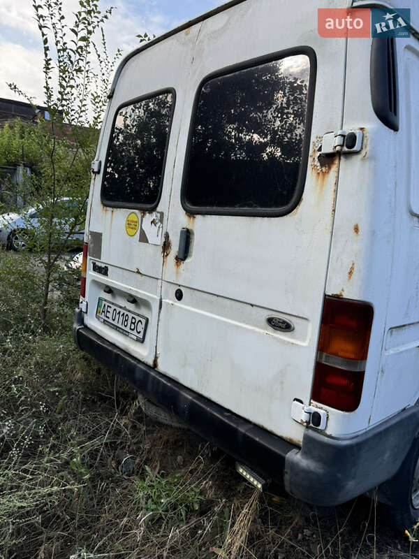 Грузовой фургон Ford Transit 1998 в Днепре