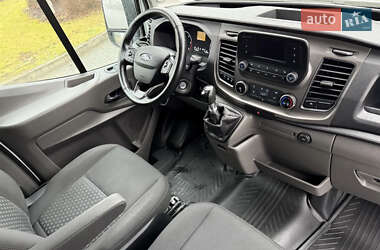 Вантажний фургон Ford Transit 2021 в 