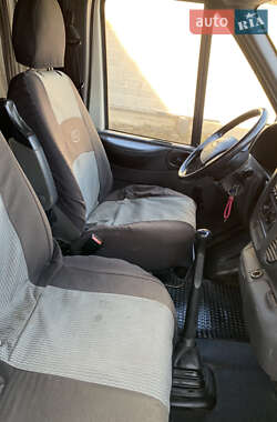 Микроавтобус Ford Transit 2005 в 