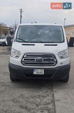 Микроавтобус Ford Transit 2016 в 