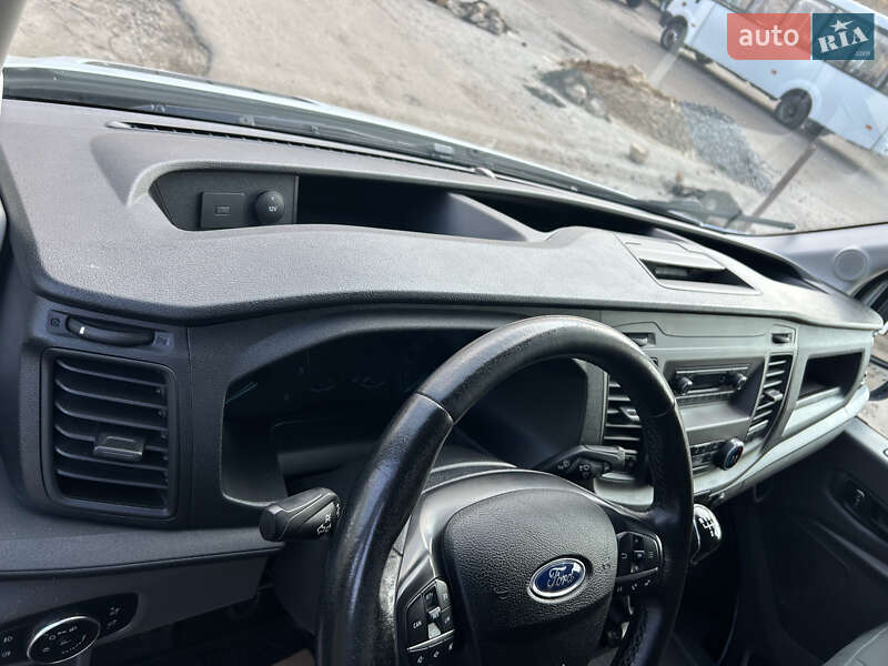 Вантажний фургон Ford Transit 2020 в Києві