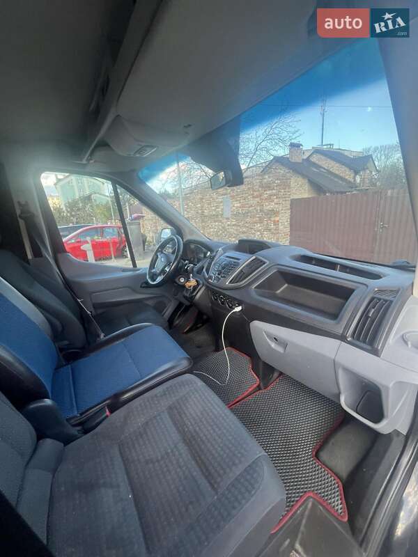 Микроавтобус Ford Transit 2015 в Львове
