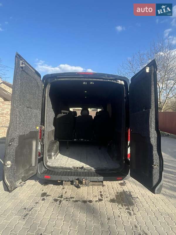 Микроавтобус Ford Transit 2015 в Львове