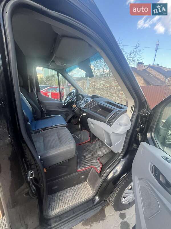 Микроавтобус Ford Transit 2015 в Львове