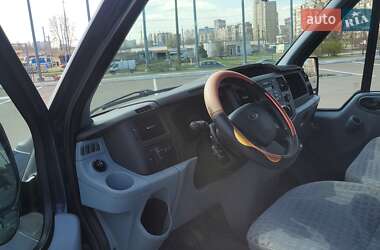 Микроавтобус Ford Transit 2013 в 