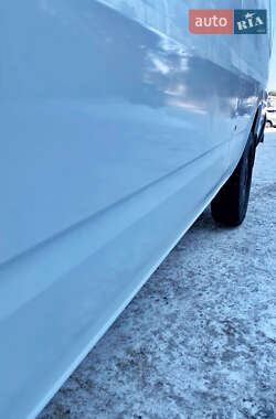 Грузовой фургон Ford Transit 2013 в 