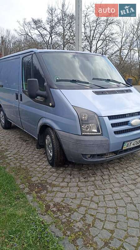Грузовой фургон Ford Transit 2007 в 