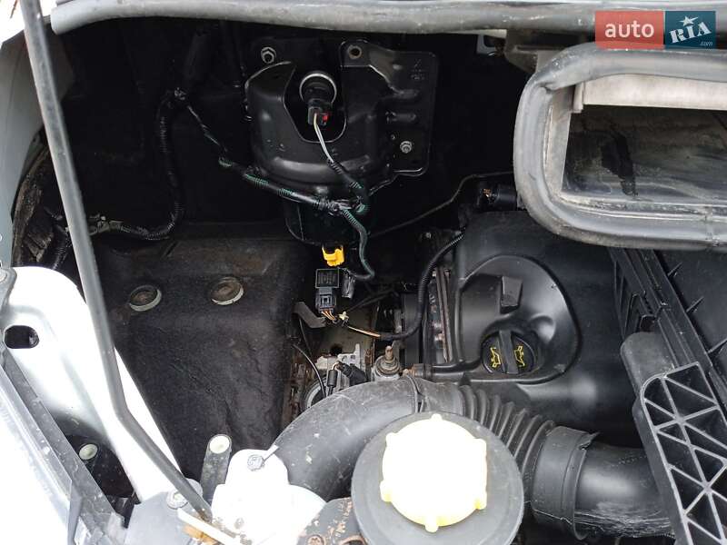 Вантажний фургон Ford Transit 2011 в Львові