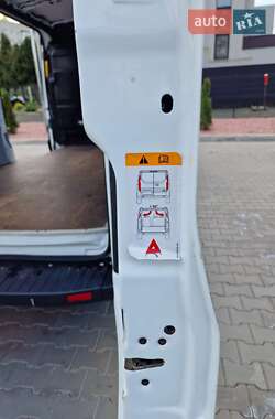 Грузовой фургон Ford Transit 2017 в 