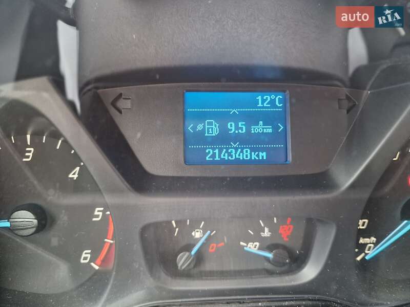 Грузовой фургон Ford Transit 2017 в Луцке
