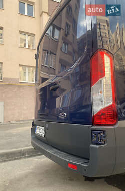 Грузовой фургон Ford Transit 2016 в 