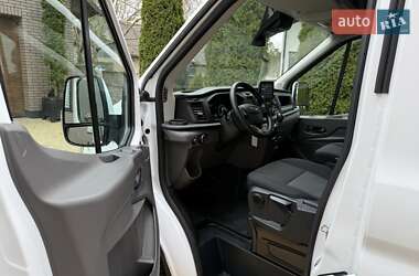 Вантажний фургон Ford Transit 2021 в 