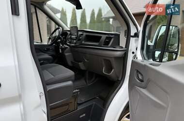 Вантажний фургон Ford Transit 2021 в 