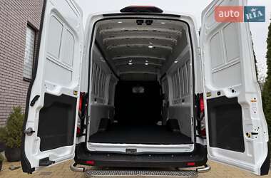 Вантажний фургон Ford Transit 2021 в 