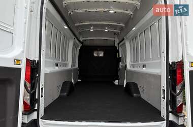 Вантажний фургон Ford Transit 2021 в 