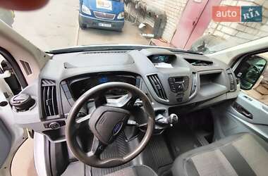 Грузовой фургон Ford Transit 2017 в 