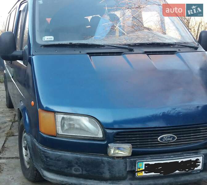 Микроавтобус Ford Transit 1999 в Черновцах