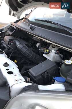 Микроавтобус Ford Transit 2011 в 
