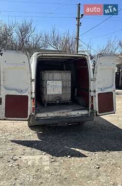 Грузовой фургон Ford Transit 2002 в 