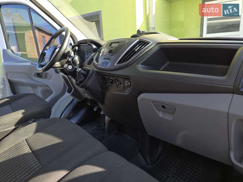 Тентованый Ford Transit 2017 в Снятине