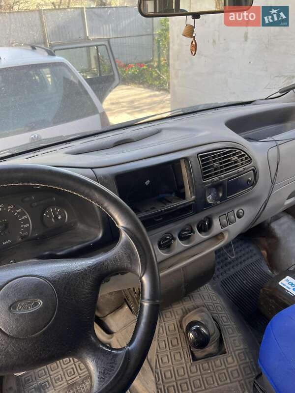Грузовой фургон Ford Transit 1999 в Киеве