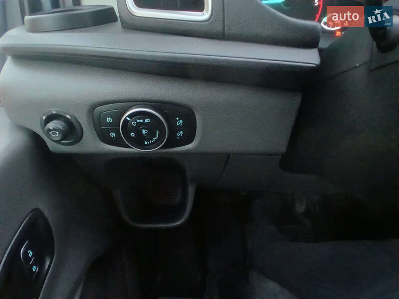 Грузовой фургон Ford Transit 2019 в Дубно