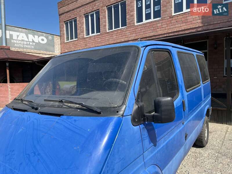 Мікроавтобус Ford Transit 1992 в Южноукраїнську