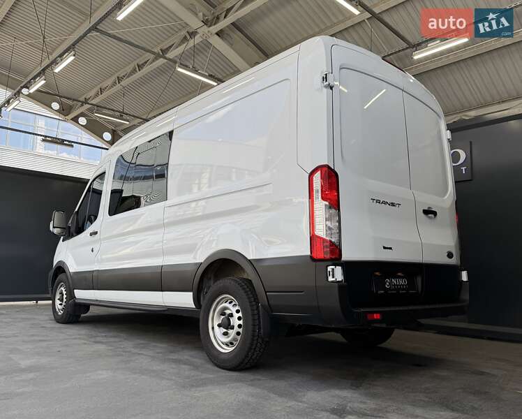 Грузопассажирский фургон Ford Transit 2023 в Киеве