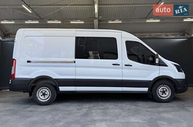 Грузопассажирский фургон Ford Transit 2023 в 