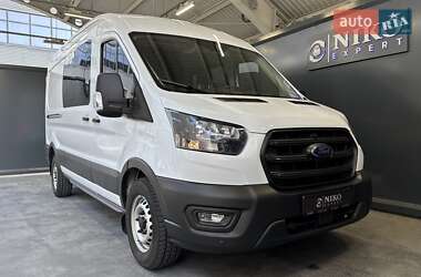 Грузопассажирский фургон Ford Transit 2023 в 