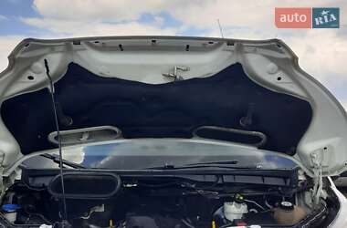 Грузовой фургон Ford Transit 2015 в 