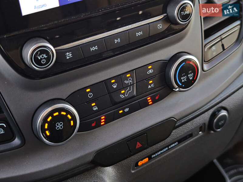 Вантажний фургон Ford Transit 2020 в Луцьку
